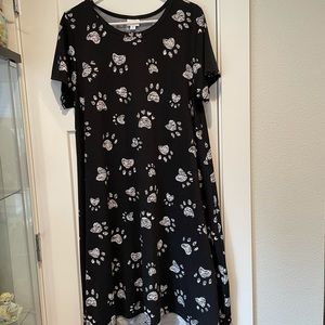 LuLaRoe Paw Print Carly 🐾